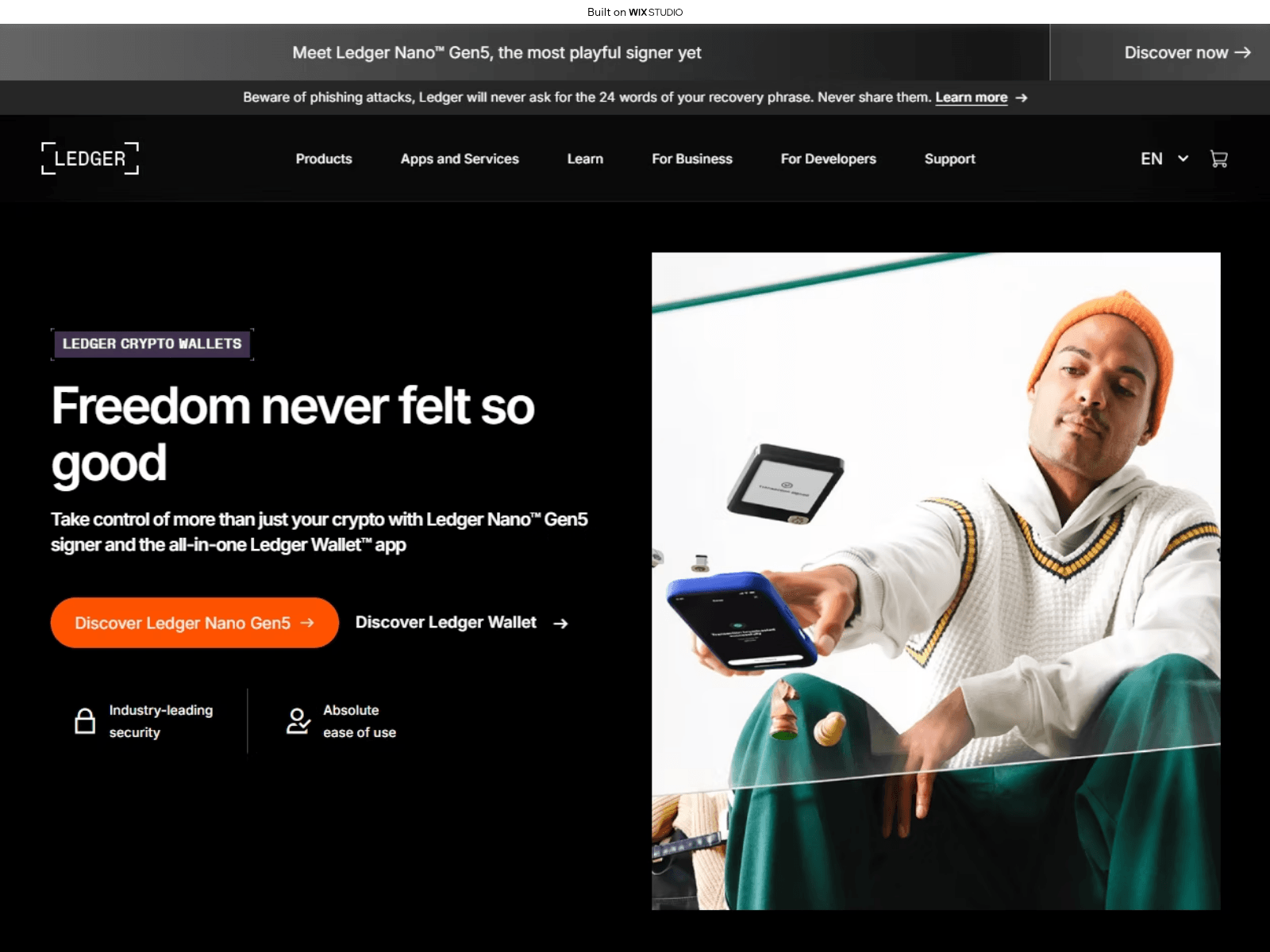 Screenshot of started-ledggrcm.wixstudio.com